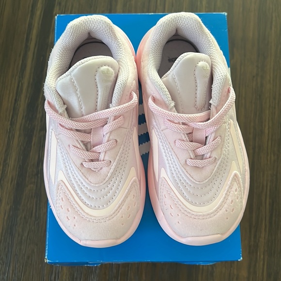 GIRL PINK TODDLER ADIDAS OZELIA CLEAR PINK 8C - 8 CUTE FASHION HOT SNEAKERS - Picture 3 of 7